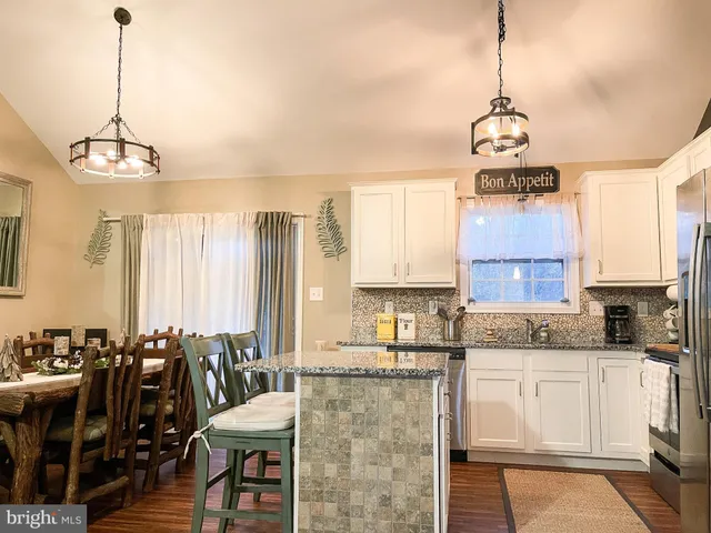 $395,000 | 109 Irwin Court, Hedgesville, WV 25427