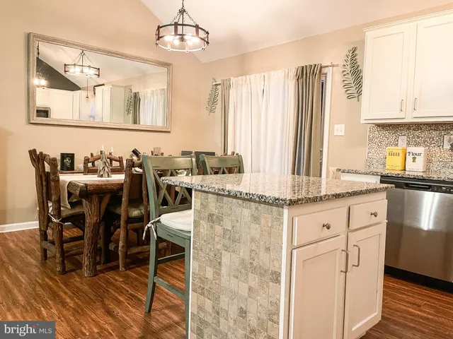 $395,000 | 109 Irwin Court, Hedgesville, WV 25427