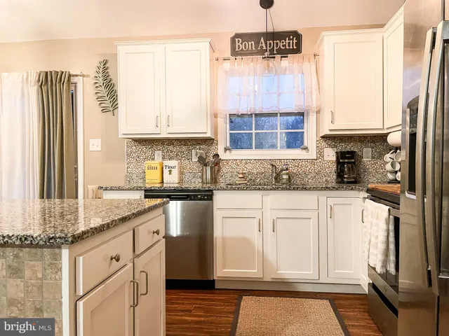 $395,000 | 109 Irwin Court, Hedgesville, WV 25427