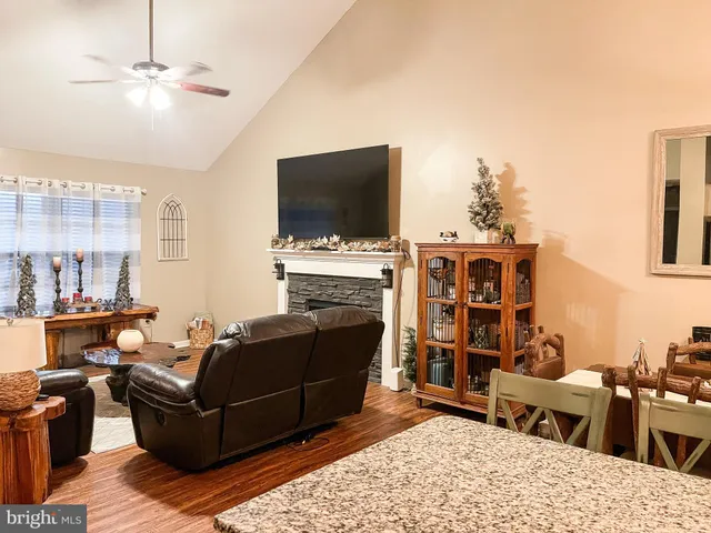 $395,000 | 109 Irwin Court, Hedgesville, WV 25427