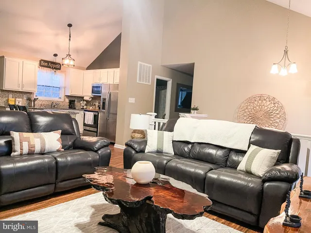 $395,000 | 109 Irwin Court, Hedgesville, WV 25427