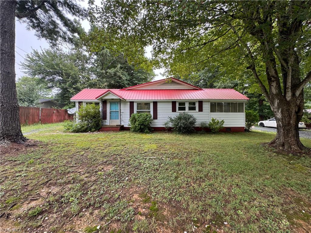 285 Crestview Church Road Asheboro, NC 27205 - Photo 1 of 37 Gallery Image 1