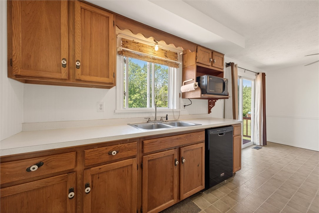 4396 South Livonia Road Livonia, NY 14487 - Photo 8 of 41