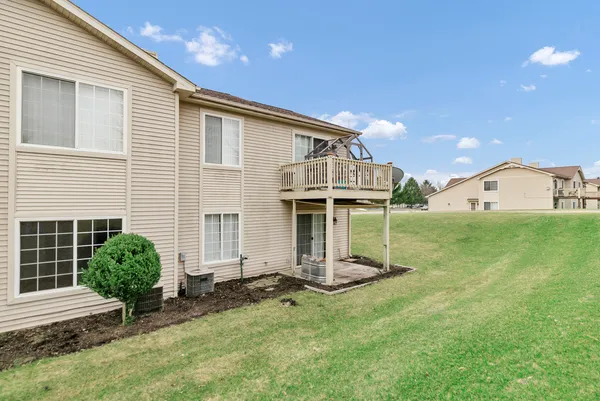 $200,000 | 7636 Creek Bend, Unit 7636, Rockford, IL 61114