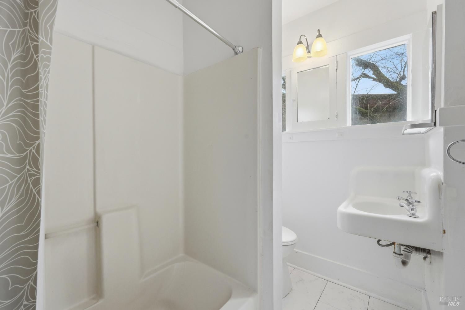 220 Carrillo Street Santa Rosa, CA 95401 - Photo 26 of 33