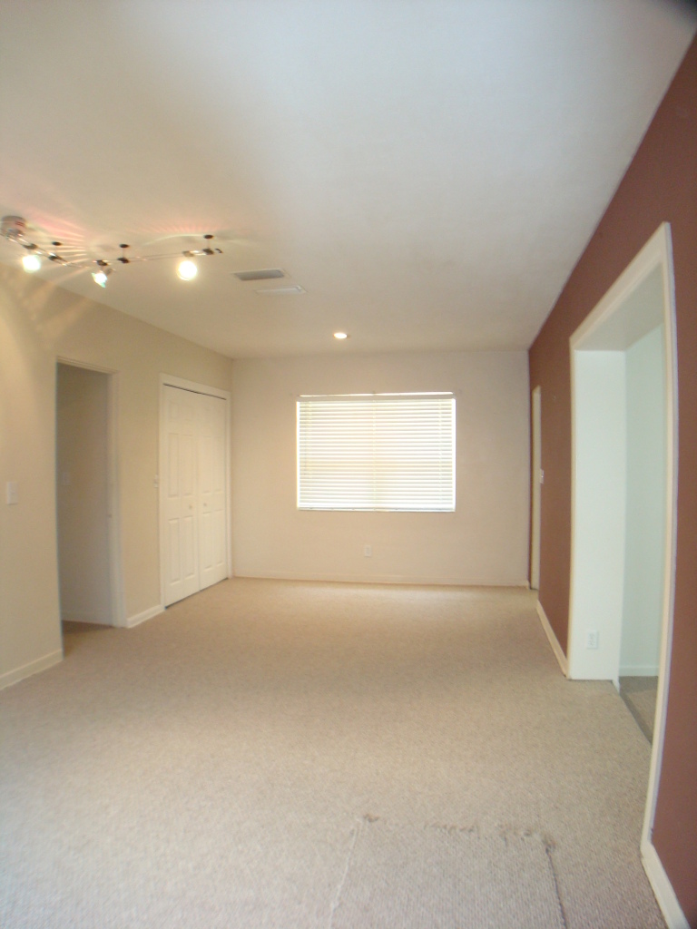 5660 Temple Road Jacksonville, FL 32207 - Photo 4 of 21 Dining Area