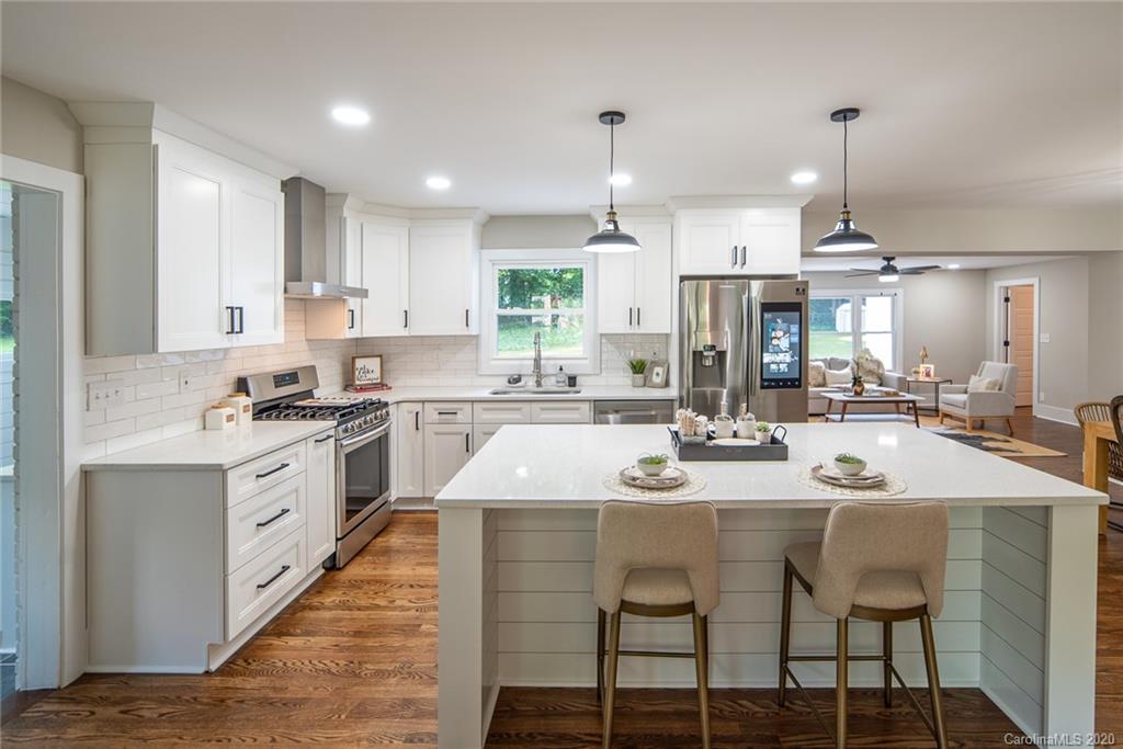 5728 Brookhaven Road Charlotte, NC 28210 - Photo 8 of 33 Gallery Image 8