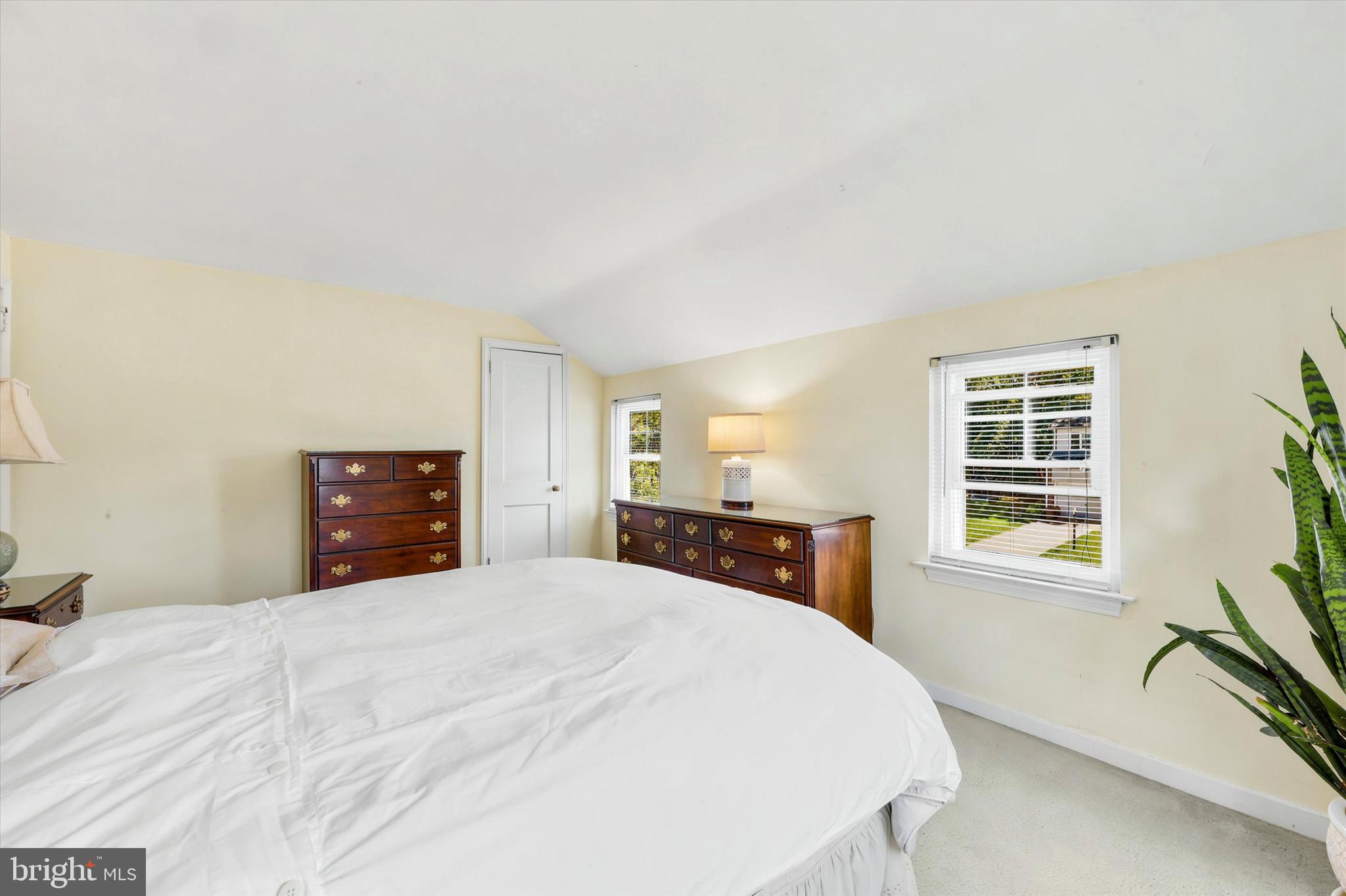 114 Rambling Way Springfield, PA 19064 - Photo 29 of 43