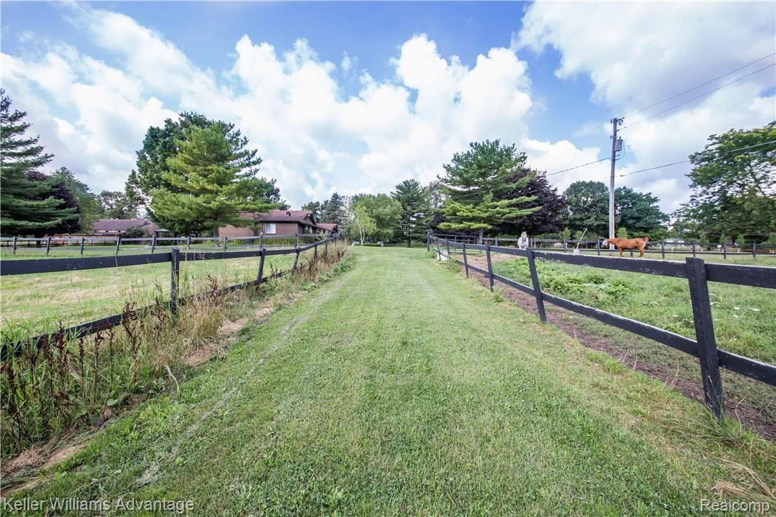 4545 Lone Tree Road Milford, MI 48380 - Photo 3 of 79 Lone Tree Rd_4545_Front_06.jpg
