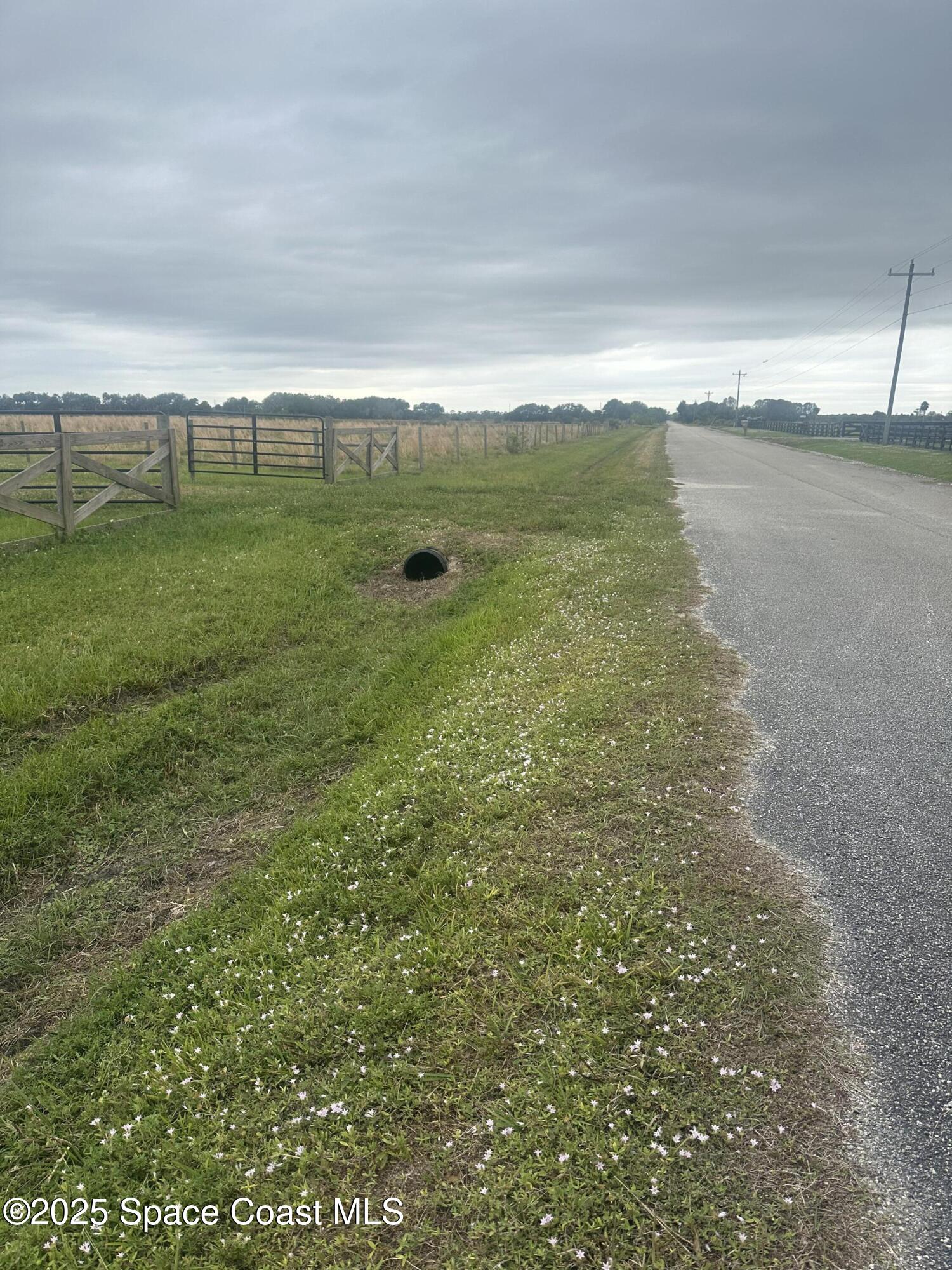 16124 Northwest 220th Street Okeechobee, FL 34972 - Photo 16 of 17 a view of an ocean