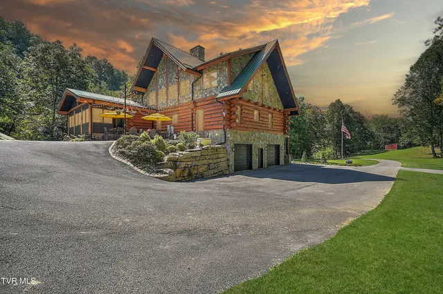 $2,645,000 | 16761 Bristol Highway, Bristol, VA 24202