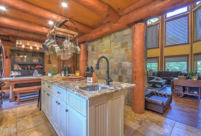 $2,645,000 | 16761 Bristol Highway, Bristol, VA 24202