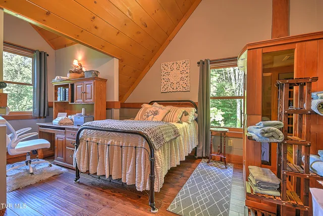 $2,645,000 | 16761 Bristol Highway, Bristol, VA 24202