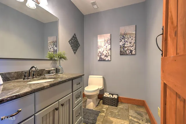 $2,645,000 | 16761 Bristol Highway, Bristol, VA 24202