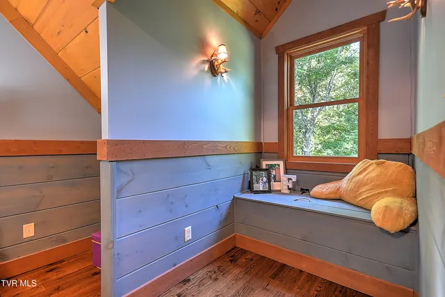 $2,645,000 | 16761 Bristol Highway, Bristol, VA 24202