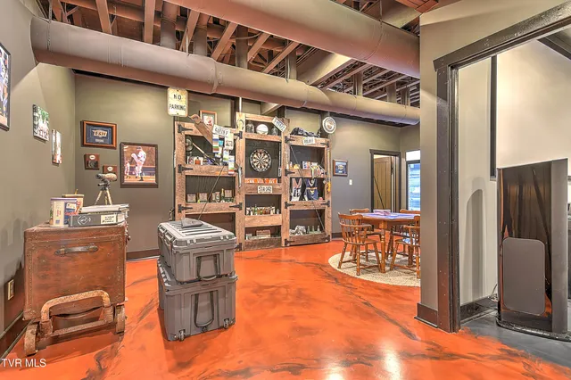 $2,645,000 | 16761 Bristol Highway, Bristol, VA 24202