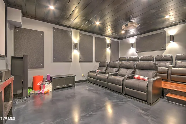 $2,645,000 | 16761 Bristol Highway, Bristol, VA 24202