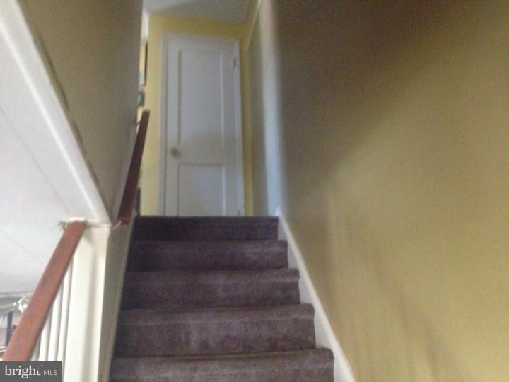 1901 Fowler Road Folcroft, PA 19032 - Photo 16 of 23 Hallway