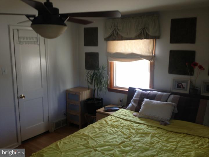 1901 Fowler Road Folcroft, PA 19032 - Photo 17 of 23 Bedroom - Main