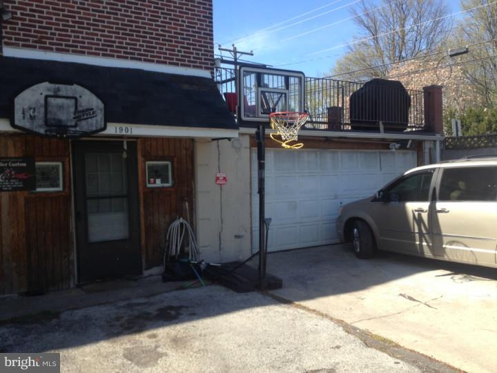 1901 Fowler Road Folcroft, PA 19032 - Photo 4 of 23 Garage