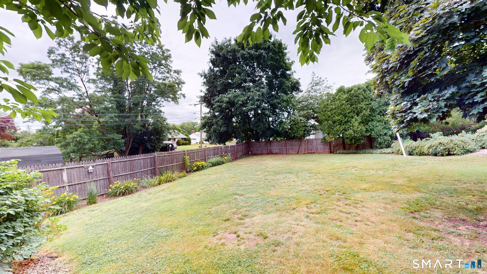 8 Bridge Lane Enfield, CT 06082 - Photo 34 of 40