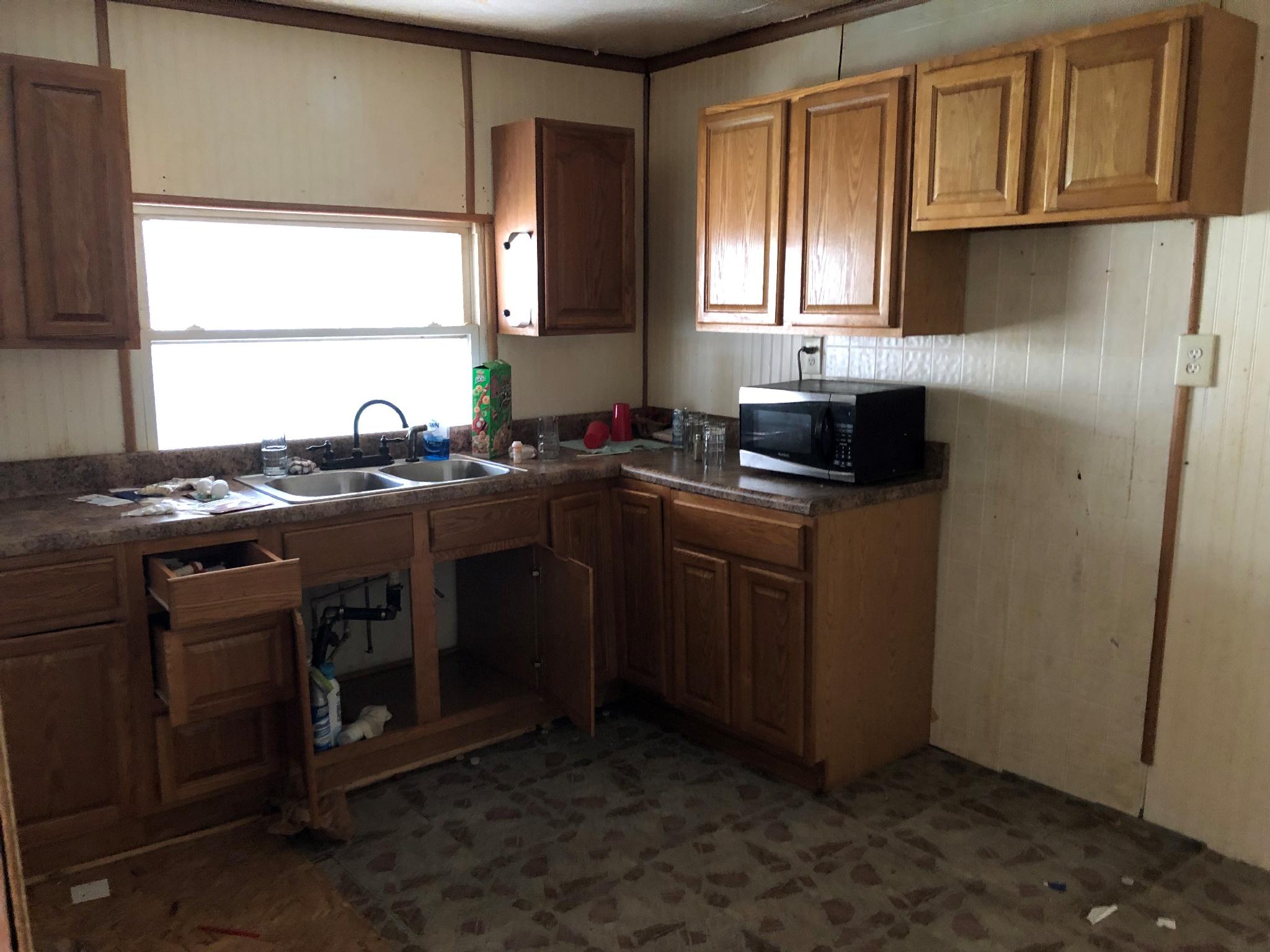 1496 Bamboo Road Vansant, VA 24656 - Photo 2 of 6 Kitchen