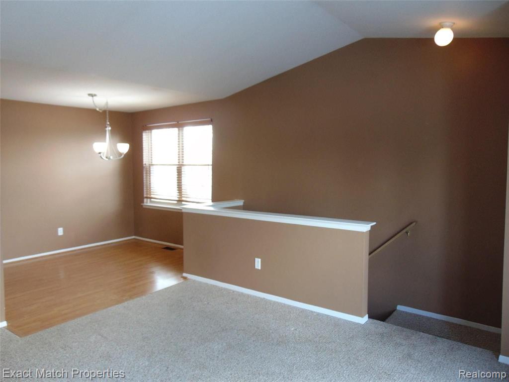 3152 High Pointe Ridge Road Lake Orion, MI 48359 - Photo 6 of 24
