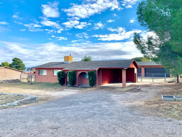 $1,850 | 925 North Evergreen Drive, Oracle, AZ 85623