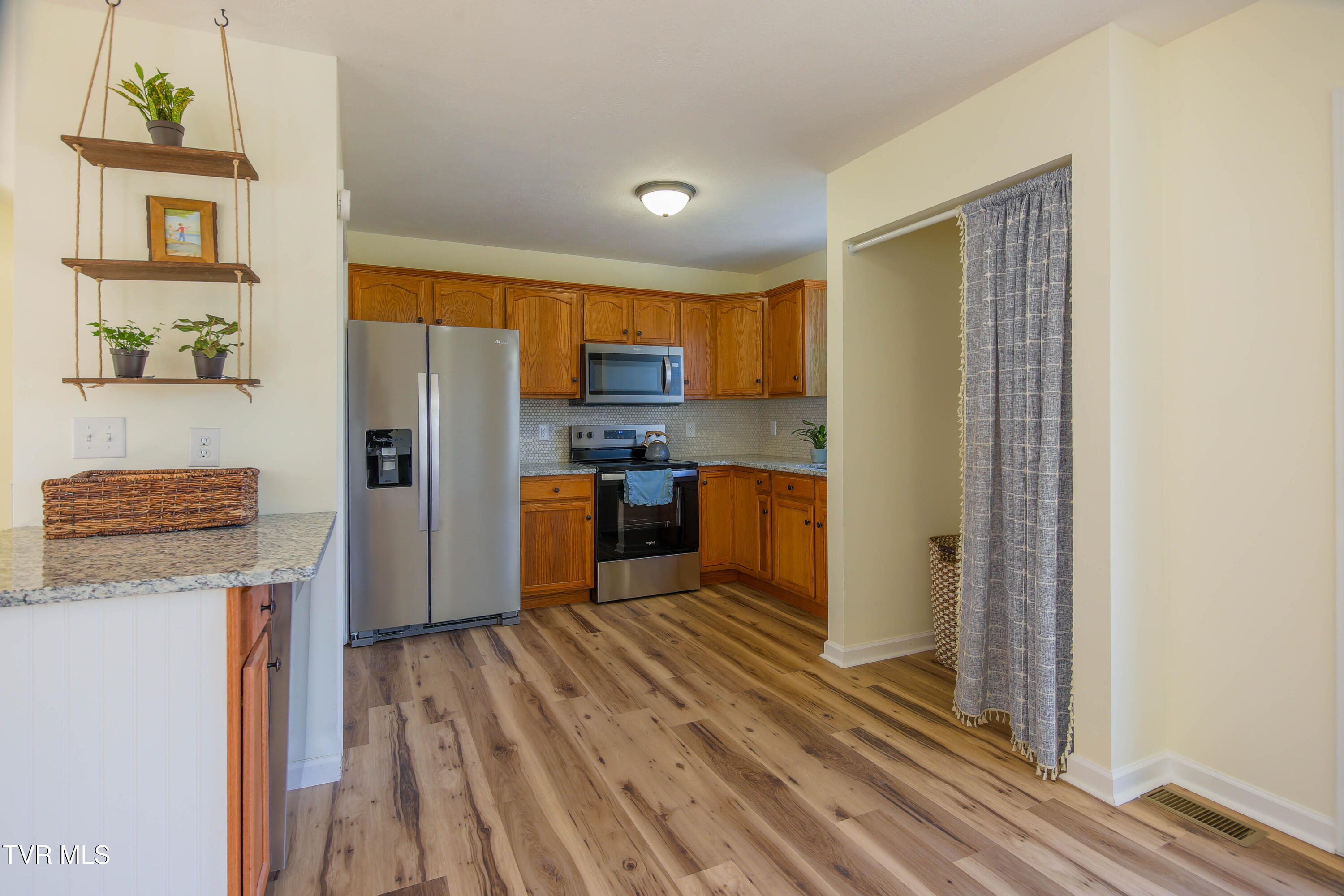 1035 South Water Fork Road Greeneville, TN 37743 - Photo 11 of 43 561A0294-HDR