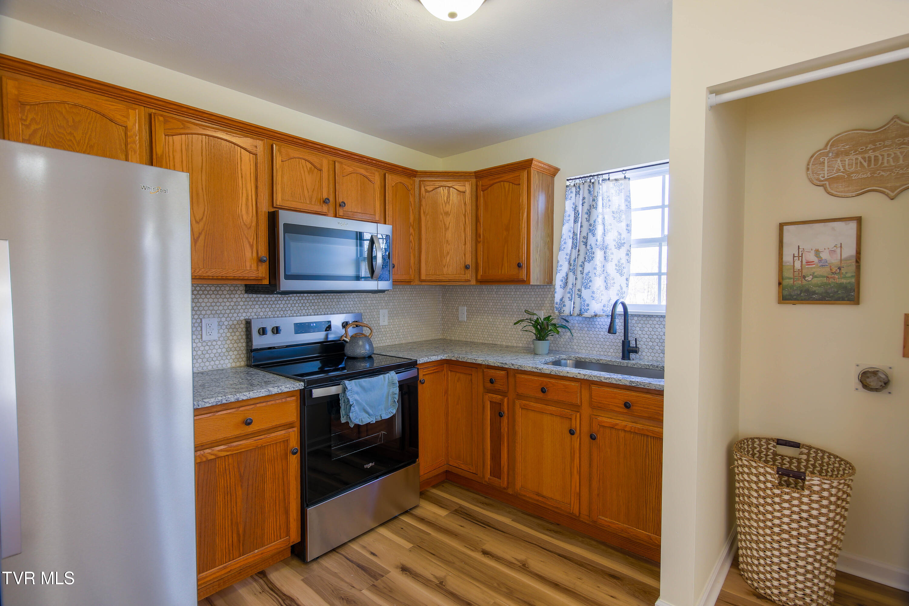 1035 South Water Fork Road Greeneville, TN 37743 - Photo 12 of 43 561A0299-HDR