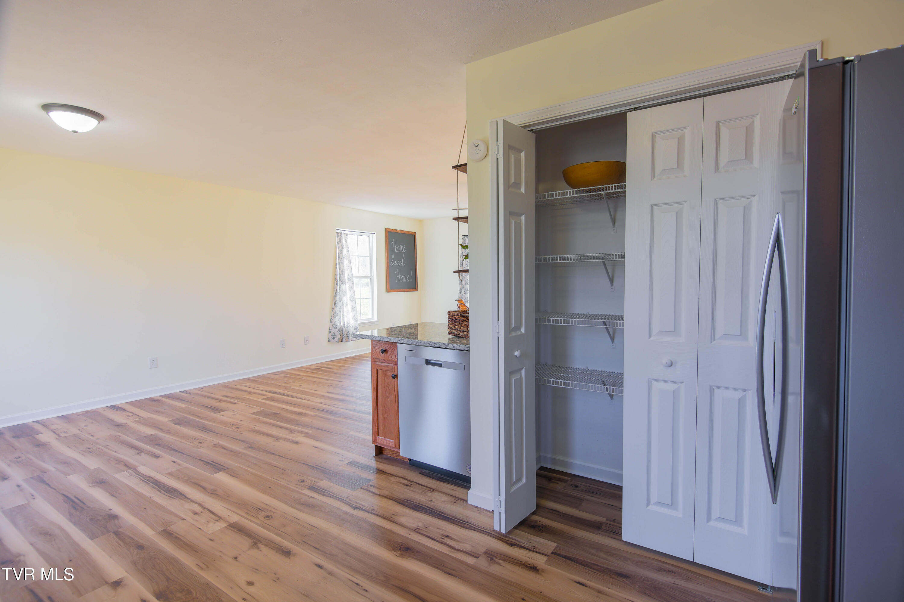 1035 South Water Fork Road Greeneville, TN 37743 - Photo 14 of 43 561A0314-HDR