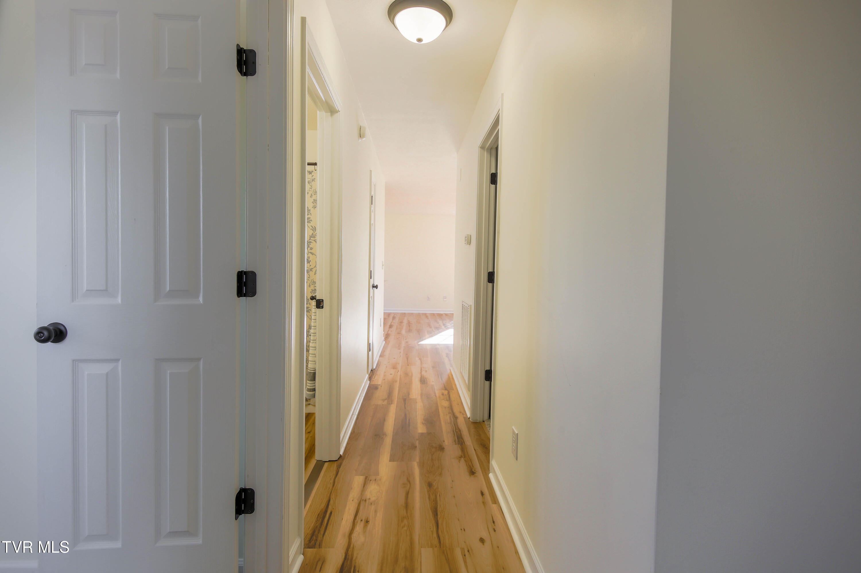 1035 South Water Fork Road Greeneville, TN 37743 - Photo 26 of 43 561A0379-HDR
