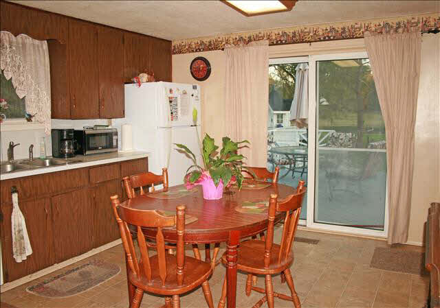 8575 Colf Road Carleton, MI 48117 - Photo 18 of 23 20422450-17.JPG