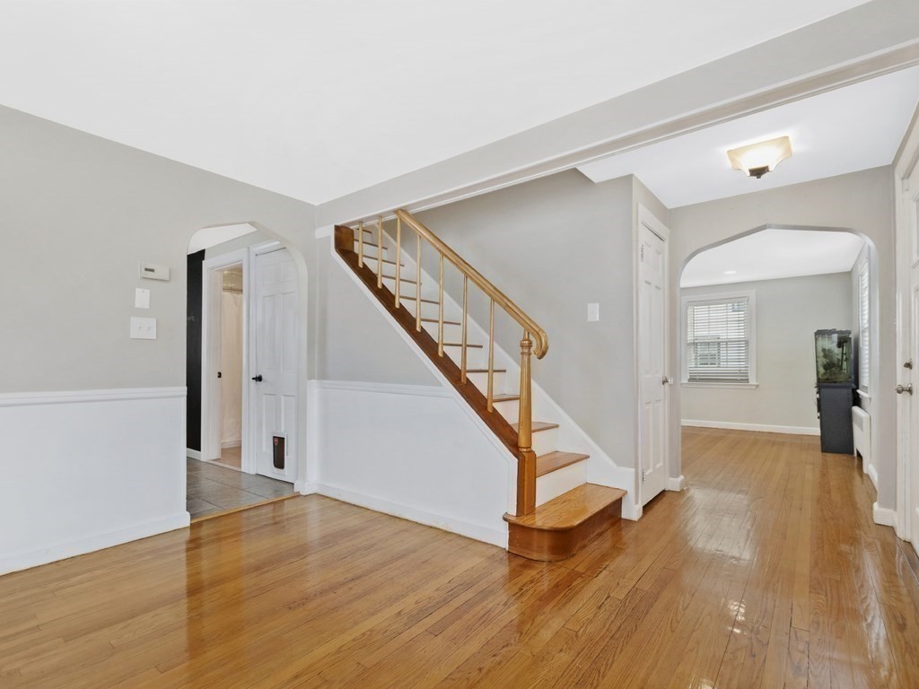 115 Albemarle Road Waltham, MA 02452 - Photo 17 of 37 Gallery Image 17