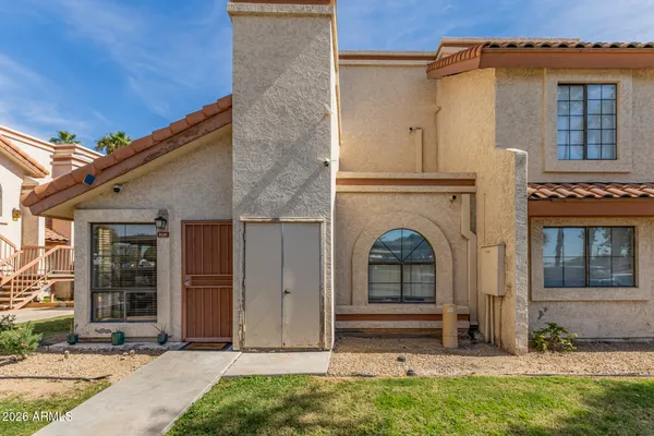 a view of building with a outdoor space