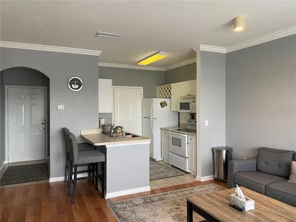 $1,950 | 1216 South Missouri Avenue, Unit 418, Clearwater, FL 33756