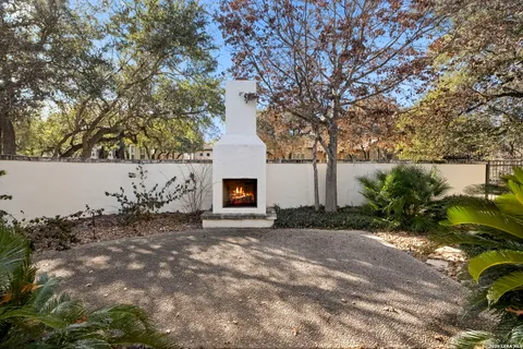 $849,000 | 32 Worthsham Drive, San Antonio, TX 78257