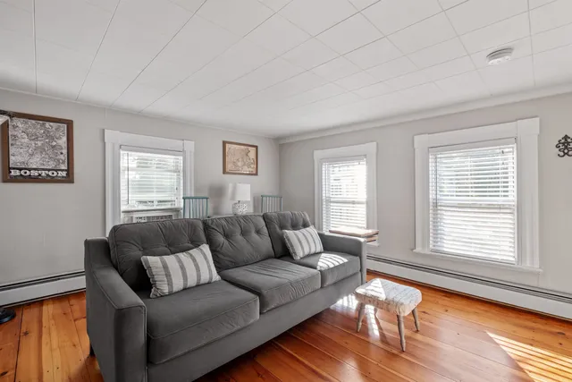 $2,550 | 21 B Portsmouth Avenue, Exeter, NH 03833