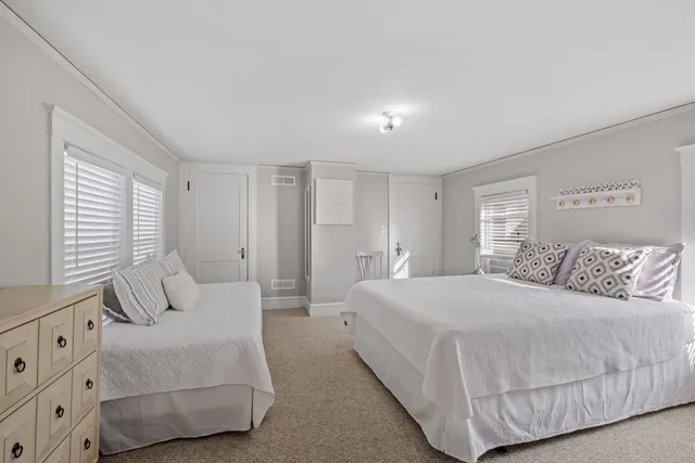 $2,550 | 21 B Portsmouth Avenue, Exeter, NH 03833