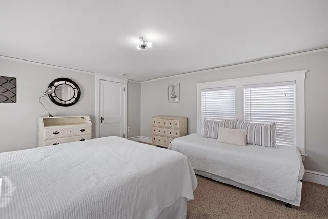 $2,550 | 21 B Portsmouth Avenue, Exeter, NH 03833