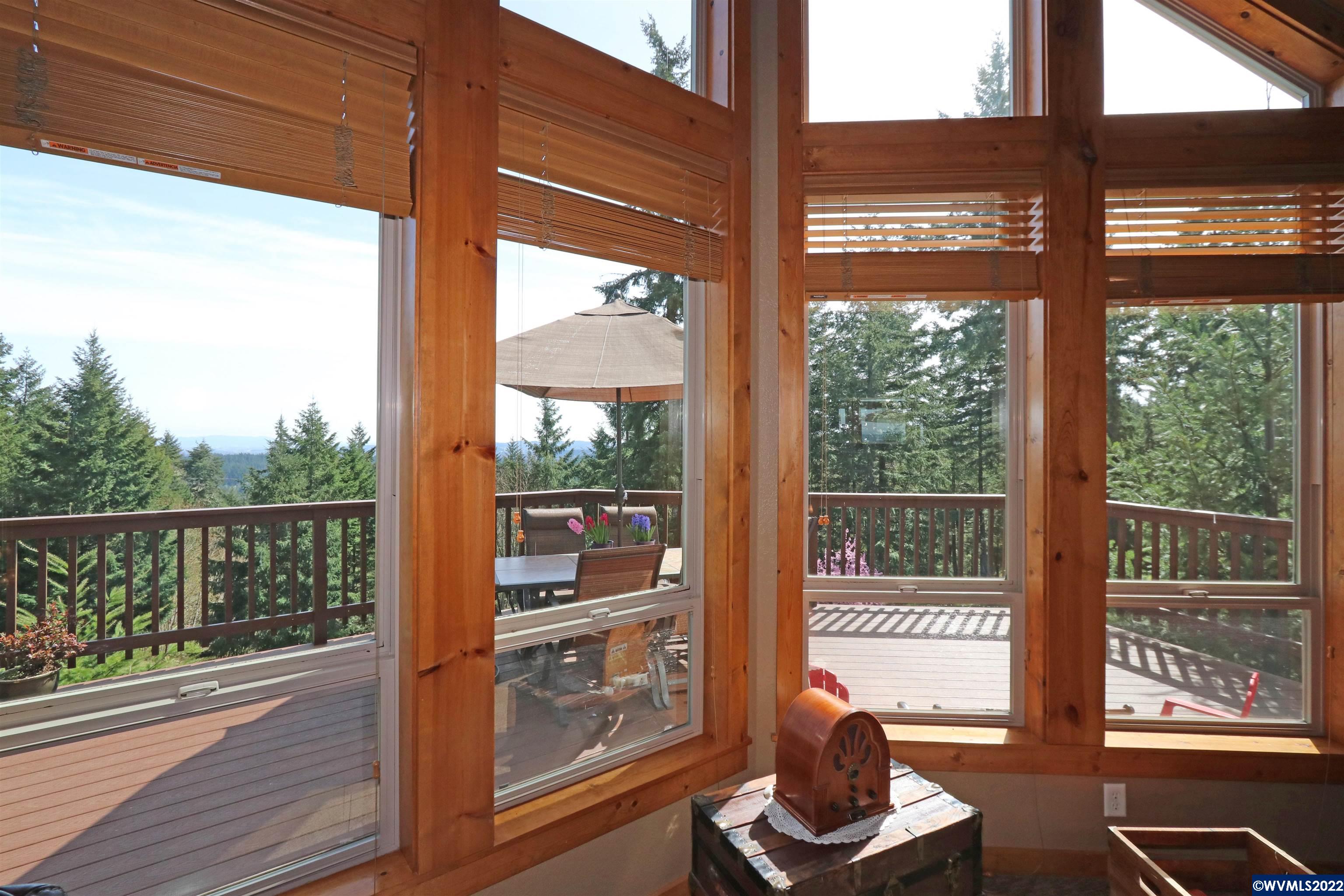 16955 Selden Road Dallas, OR 97338 - Photo 14 of 41 a living room with large windows