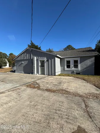 $1,400 | 234 Russells Creek Road, Beaufort, NC 28516