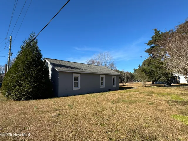 $1,550 | 234 Russells Creek Road, Beaufort, NC 28516