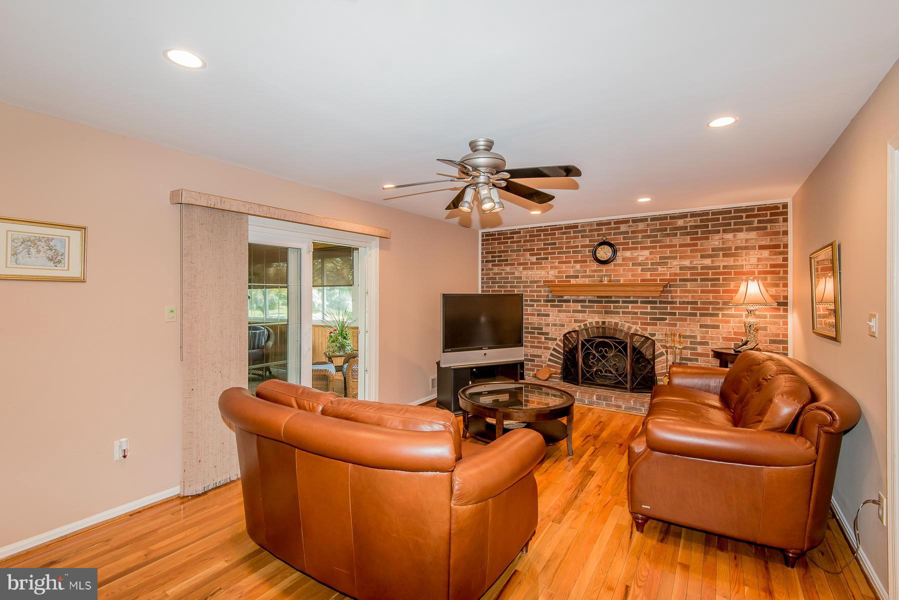 5420 Weatherside Run Columbia, MD 21045 - Photo 8 of 24 Family Room
