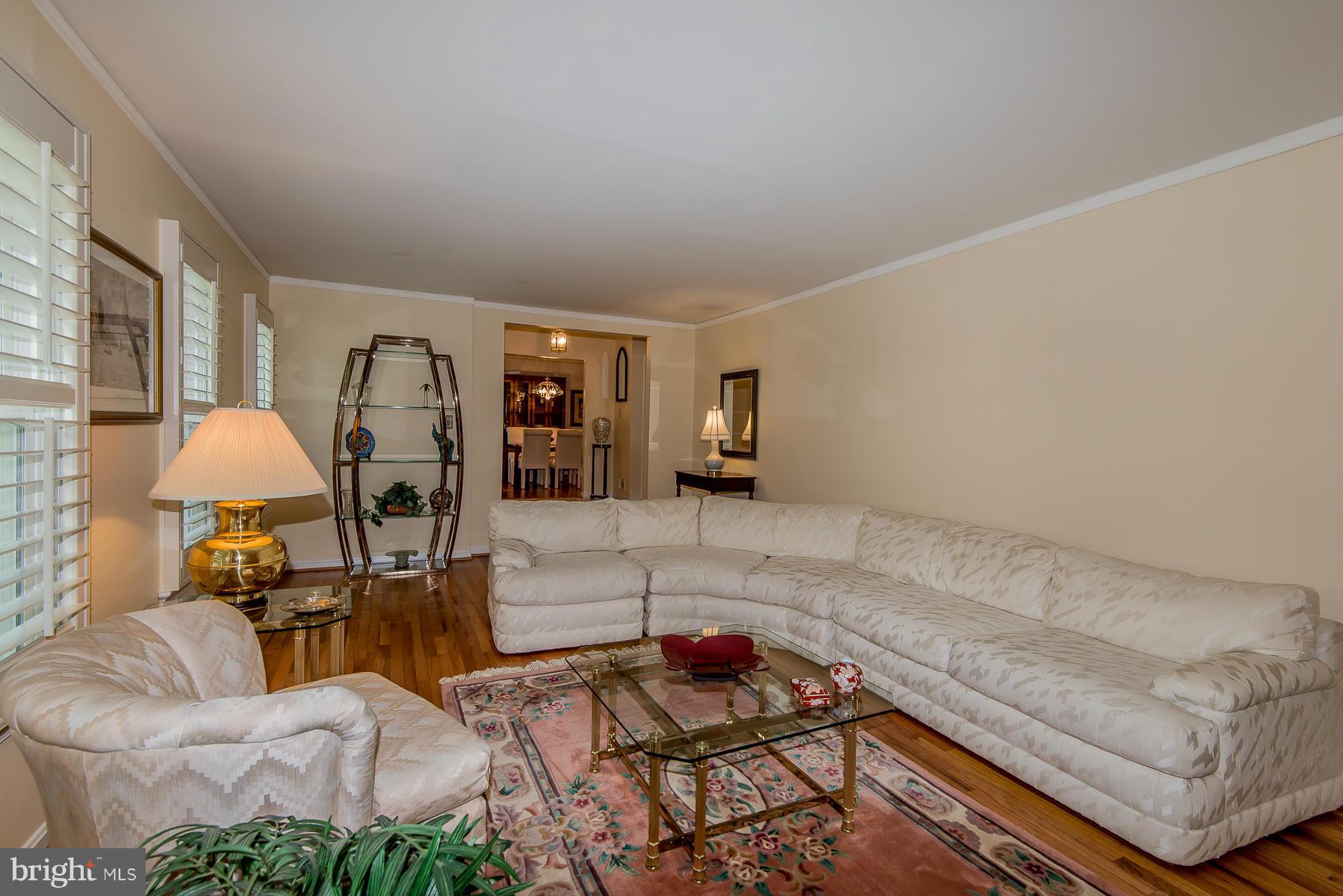 5420 Weatherside Run Columbia, MD 21045 - Photo 10 of 24 Living Room