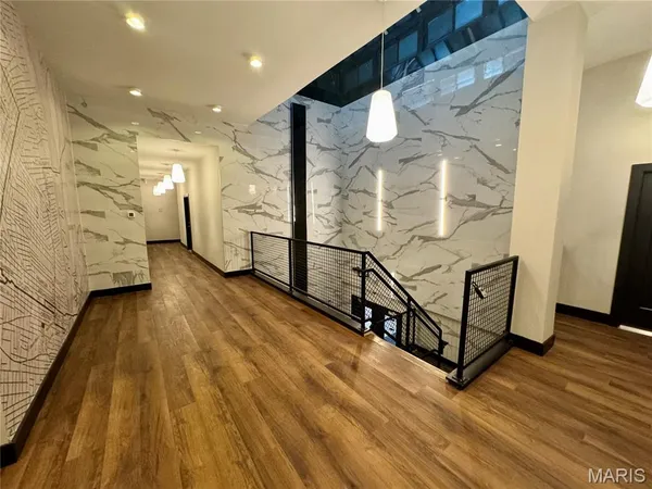 $2,015 | 415 DeBaliviere Avenue, Unit 207, St. Louis, MO 63112