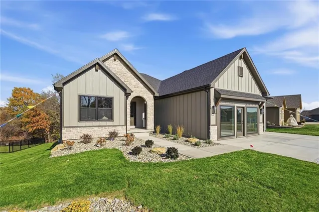 $694,900 | 16410 Northwest 123rd Street, Platte City, MO 64079