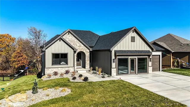 $694,900 | 16410 Northwest 123rd Street, Platte City, MO 64079