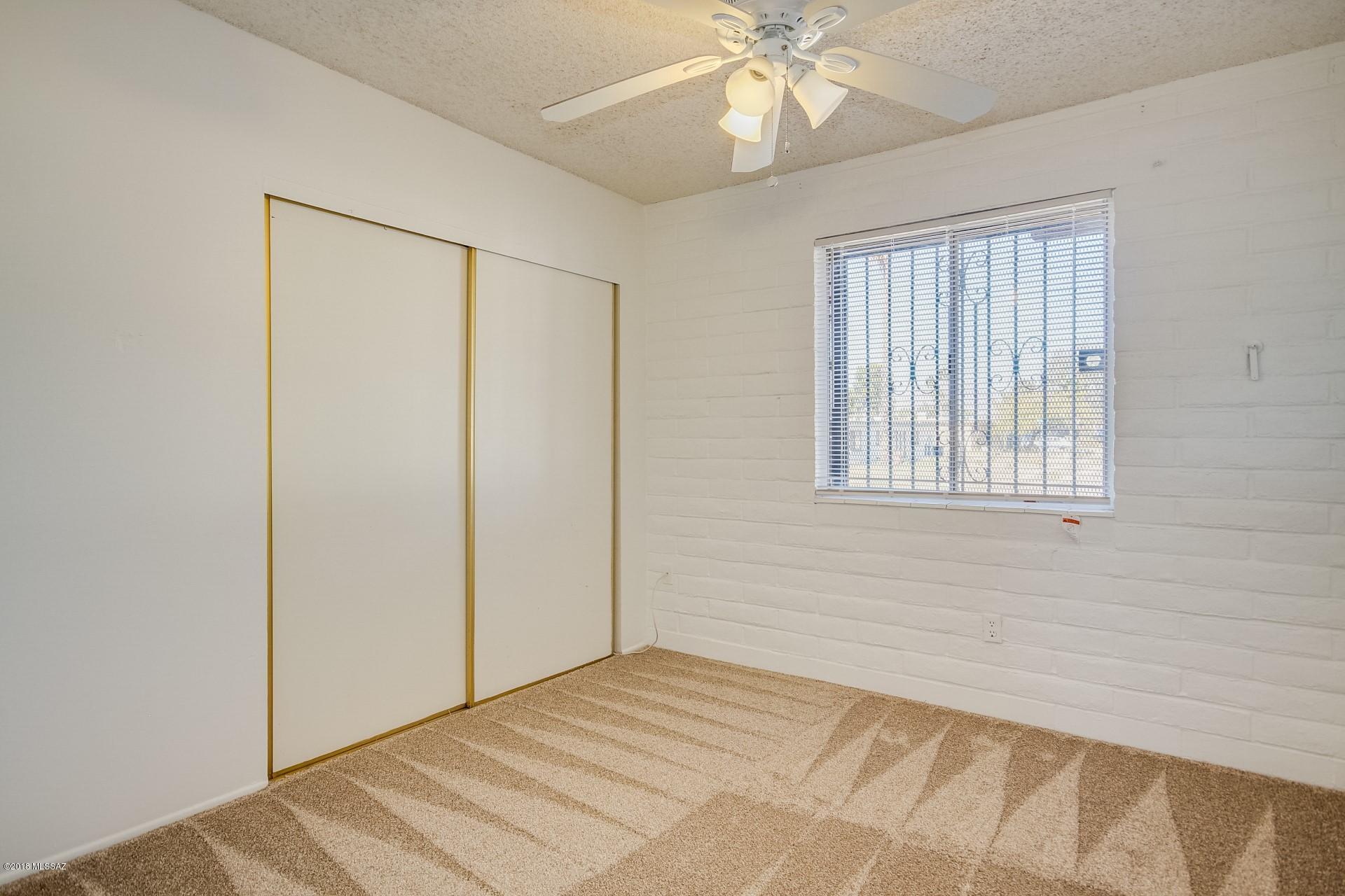 9842 East Stella Road Tucson, AZ 85730 - Photo 16 of 21