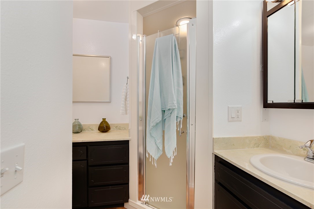 524 192nd Place Southeast Bothell, WA 98012 - Photo 17 of 25